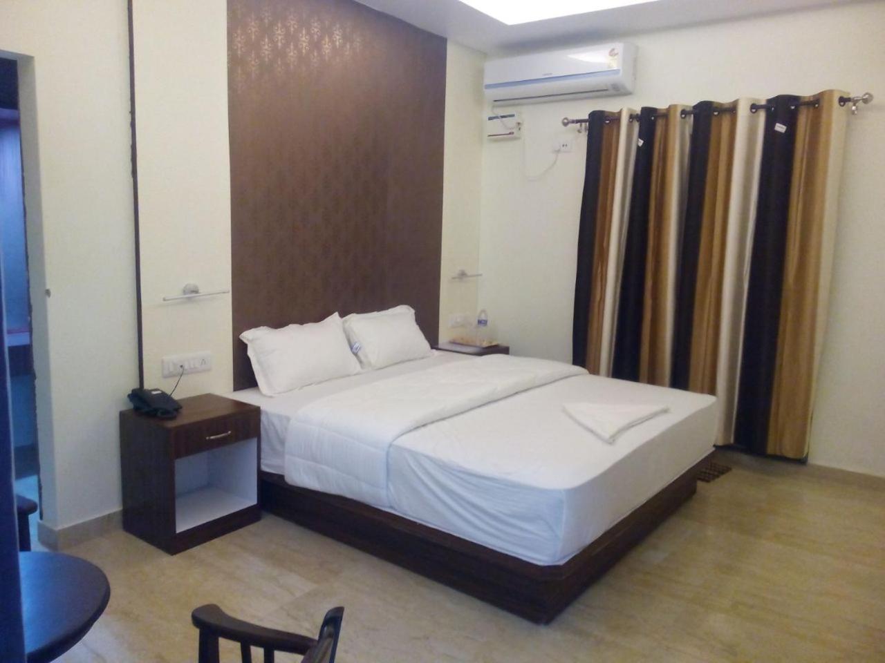 Hotel Marina Manor Port Blair Kültér fotó